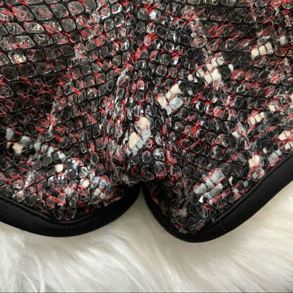 Waggon Paris snakeskin tweed shorts - Picture 6 of 11
